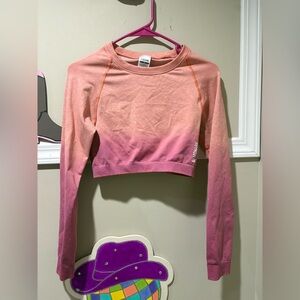 Gymshark Women's Peach to Magenta Ombre Crop Top